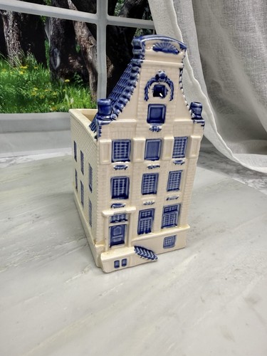 Amsterdam canal house - amsterdam,